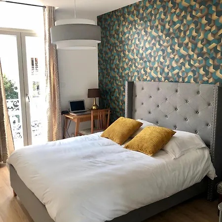 De Maitre Sainte Cecile - T3 Elegant, Espace Et Balcon *
